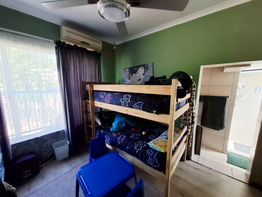 4 Bedroom Property for Sale in Pellissier Free State